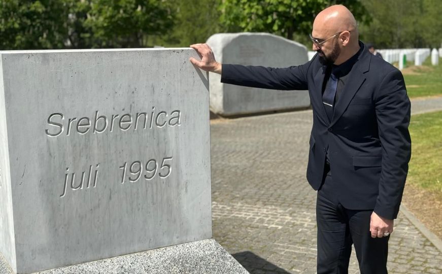 Ministar Ramo Isak posjetio Srebrenicu: Obišao mezarje i odao počast žrtvama genocida