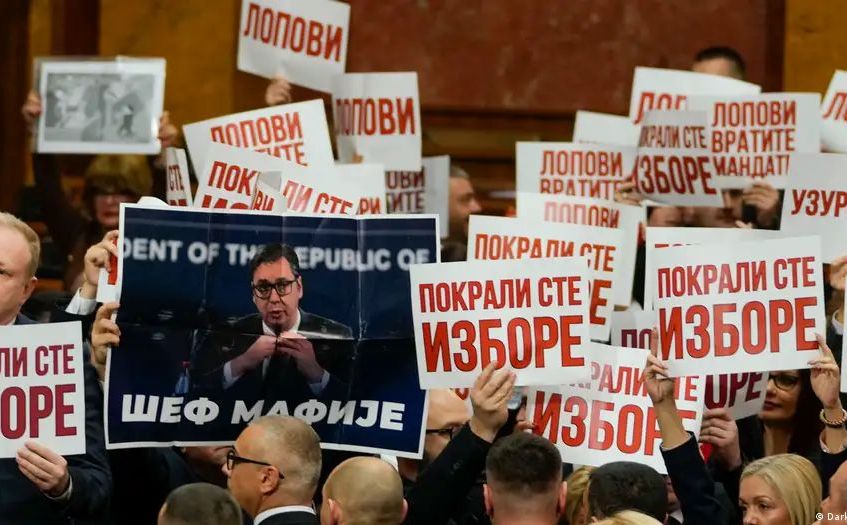 Njemački političari srbijanskoj opoziciji: "Bojkot izbora bio bi samo voda na mlin vladajućih"