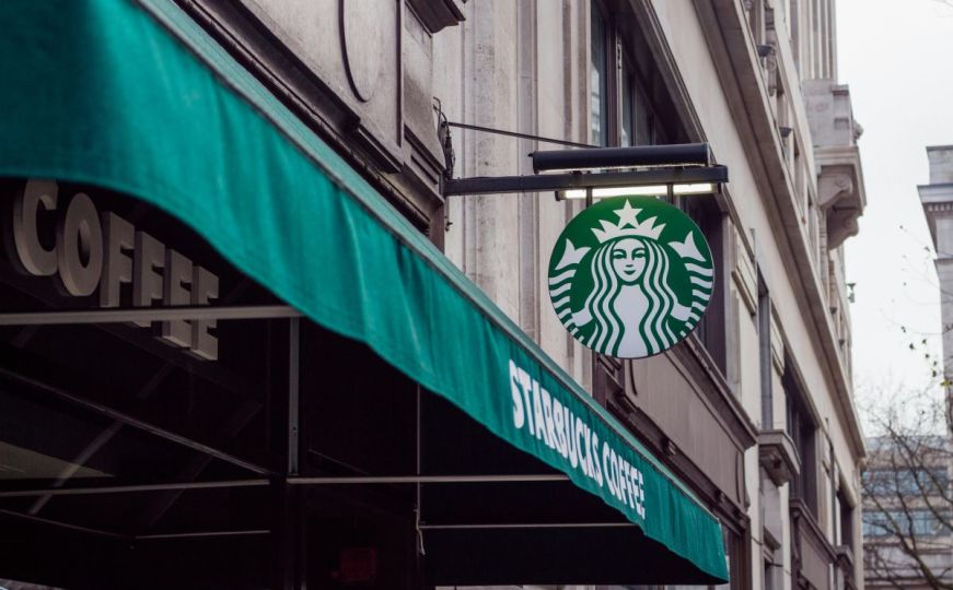 Prihodi Starbucksa zbog bojkota drastično pali u prvom kvartalu ove godine