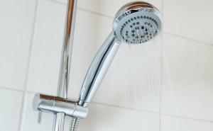 Vodoinstalater objasnio koja sitna promjena vam može uštedjeti vodu i stotine KM godišnje