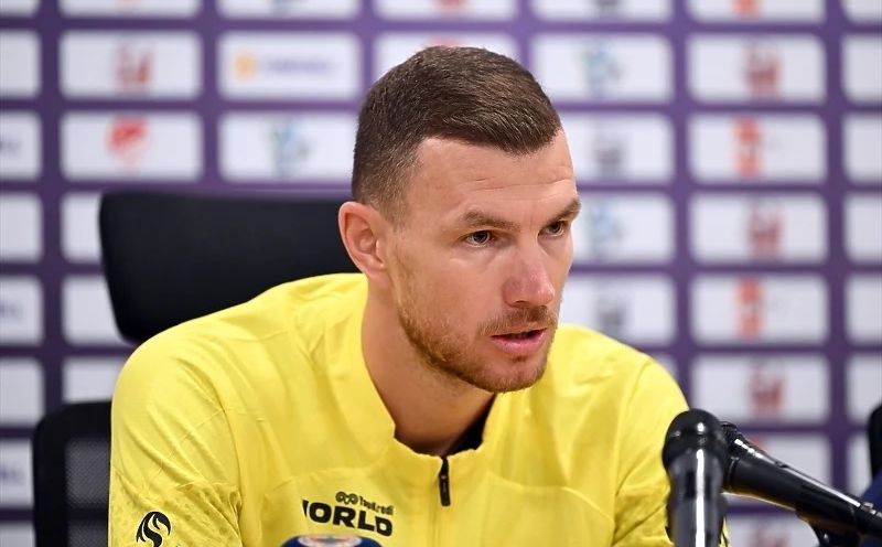 Edin Džeko prihvata 'ponudu karijere'? Fenerbahce već našao zamjenu za Dijamanta