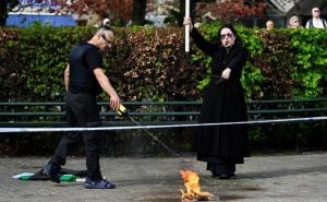 Nova sramota u Švedskoj: Zapalili Kur'an nasred ulice dan prije početka Eurovizije