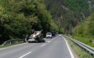Stravična nesreća u BiH: Četiri osobe povrijeđene, saobraćaj u prekidu bio skoro četiri sata