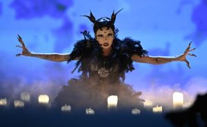 Gledatelje Eurosonga zgrozio nastup predstavnice Irske, nazivaju ga "čistim satanizmom"