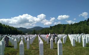 Vlada Crne Gore usvojila amandmane na prijedlog rezolucije o Srebrenici