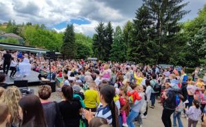 Uspješno održana porodična poklon zabava 'Pjevajmo Sarajevu u Pionirskoj dolini'