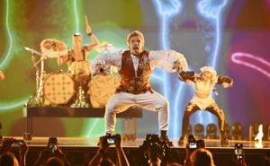 Baby Lasagna: Glavni favorit za pobjedu na Eurosongu - pogledajte ludnicu tokom njegovog nastupa
