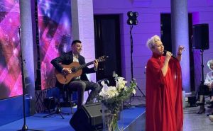 Muzička magija: Amira Medunjanin održala još dva koncerta u sarajevskoj Vijećnici