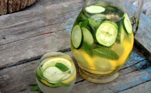 Osvježavajuća i ukusna: Recept za sasi vodu s limunom koji je hit među ženama