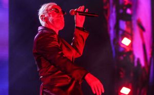 "Volim te, povjeruj srcu mom...": Dino Merlin, Školjka i pjesma dana