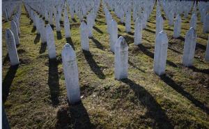 Posmrtni ostaci šest žrtava genocida bit će ukopani 11. jula: Traga se za još 800 njih u Srebrenici