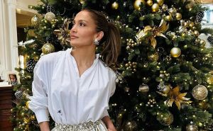 Kupaći kostim Jennifer Lopez savršen je spoj razigranog i glamuroznog