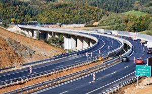 Kompanija iz Sarajeva dobila skoro 6.000.000 KM za nadzor saobraćaj na cijelom autoputu u BiH