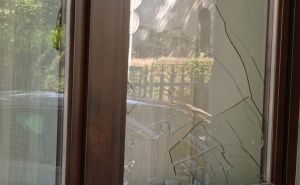 Razbijen prozor na Medresi u Banjoj Luci