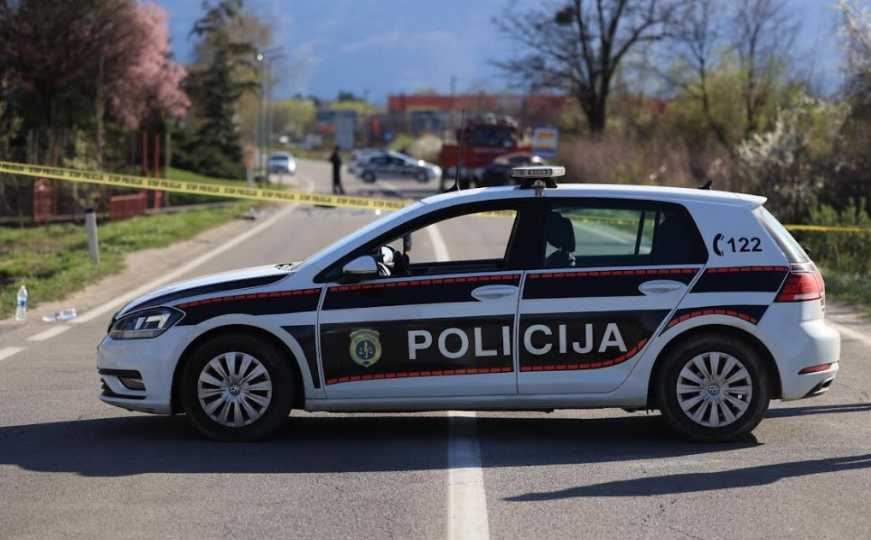 Tragična saobraćajna nesreća u BiH: Jedna osoba izgubila život, vozači teže povrijeđeni