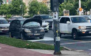 Vozači, naoružajte se strpljenjem: Gorio automobil u Sarajevu, stvorila se velika gužva