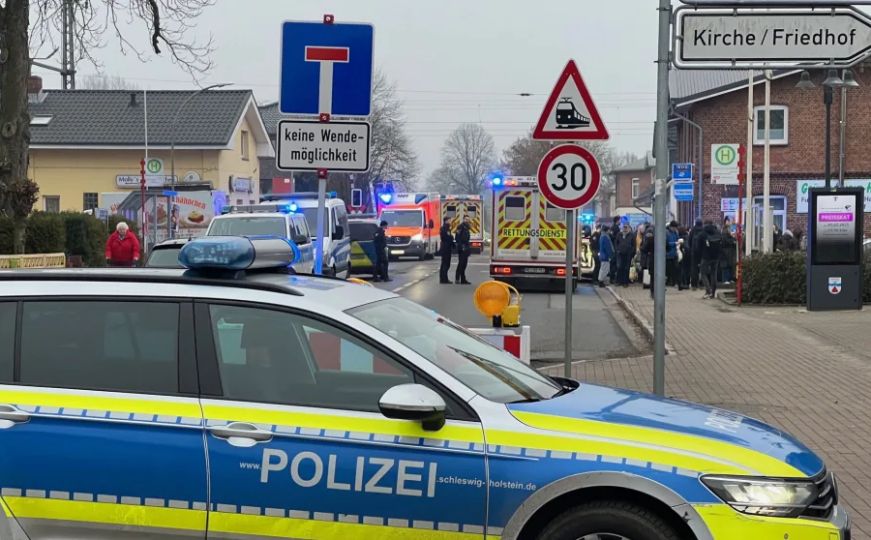 Drama u Njemačkoj: Majka nožem nasrnula na četverogodišnju kćerku