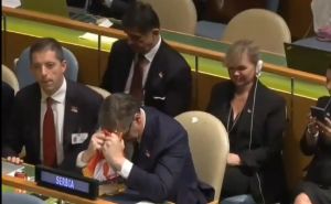 Pogledajte Vučićevu reakciju kada je čuo rezultate glasanja o Rezoluciji o genocidu u Srebrenici