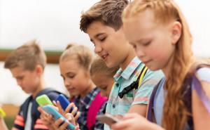 Britanski parlament predlaže: Potpuno zabraniti mobitele za djecu mlađu od 16 godina