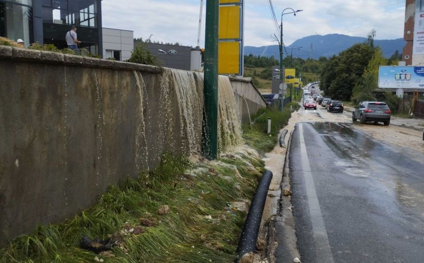 BEZ VODE NEMA SLOBODE | Više od 55 posto građana Sarajeva nezadovoljno vodosnabdijevanjem