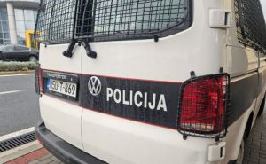 Uhapšene tri osobe iz Mostara: Oteli Mercedes, pretukli vozača i izbacili ga ujutro sa povredama