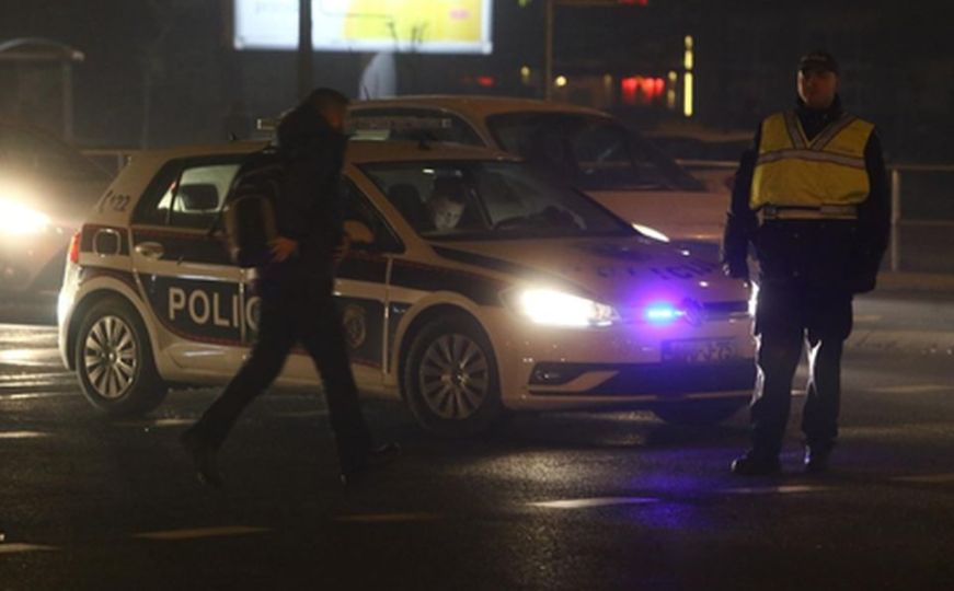 Gorjeli kontejneri na Pofalićima, vatra zahvatila i automobil