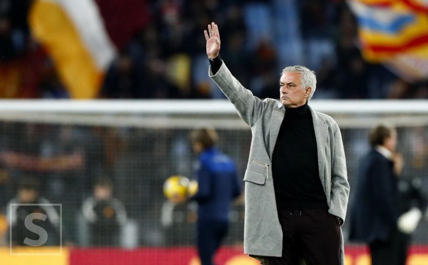 Stigla zvanična potvrda: Jose Mourinho novi trener Edina Džeke