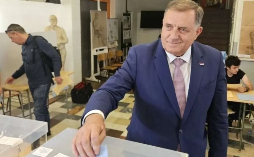 Dodik glasao na lokalnim izborima u Beogradu i najavio odakle će doći na 'svesrpski sabor'