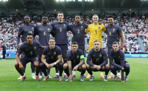 Posustala hrabra odbrana Zmajeva: Englezi poveli sa bijele tačke