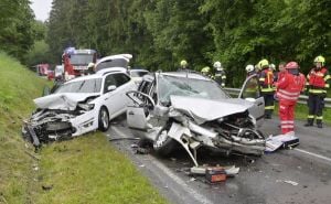 Stravična nesreća: Vozač se zabio u automobil državljanke BiH, povrijeđena petomjesečna beba