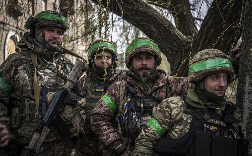 Objavljen novi video: Ukrajinski specijalci progone Ruse širom svijeta, nigdje nisu sigurni