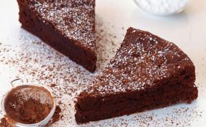 Počastite se danas: Recept za brzu čokoladnu tortu koja je gotova za pola sata