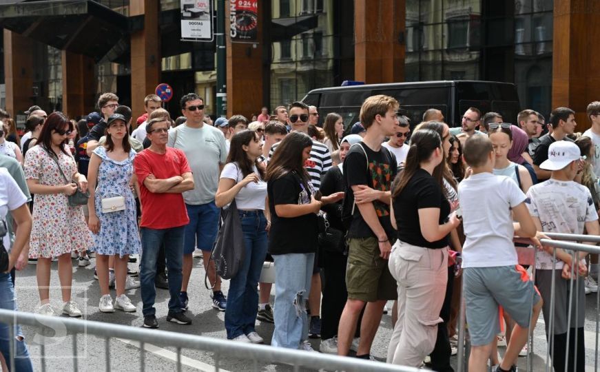 Sarajevo spremno za spektakl: Velike gužve na ulazima za Red Bull Showrun