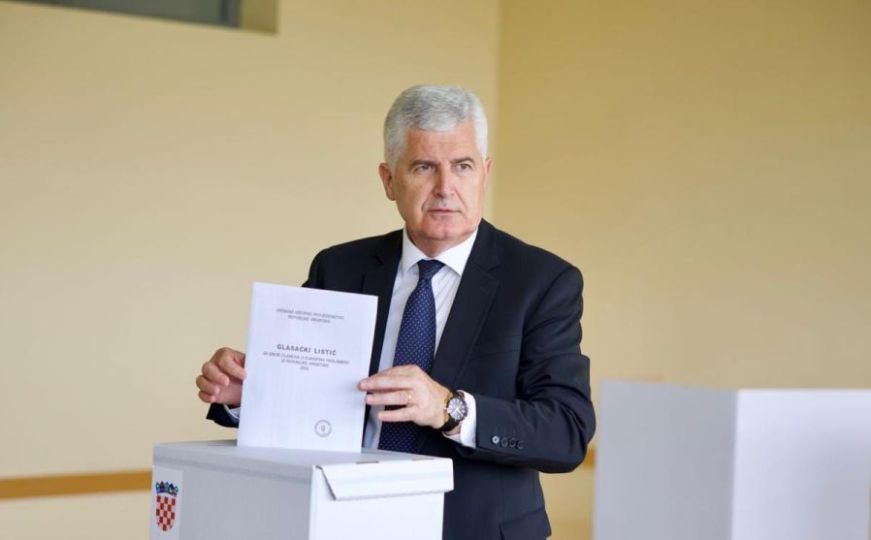 Čović glasao na izborima za Europski parlament pa poručio: "Ovo je posebna privilegija za nas"