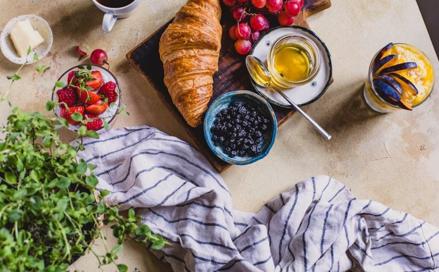 Francuski doručak: Jednostavni, slatki i šarmantni početak dana