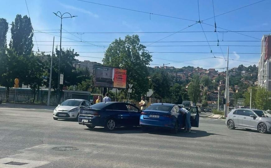 Saobraćajna nesreća u Sarajevu: Zbog udesa ponovo ne rade tramvaji