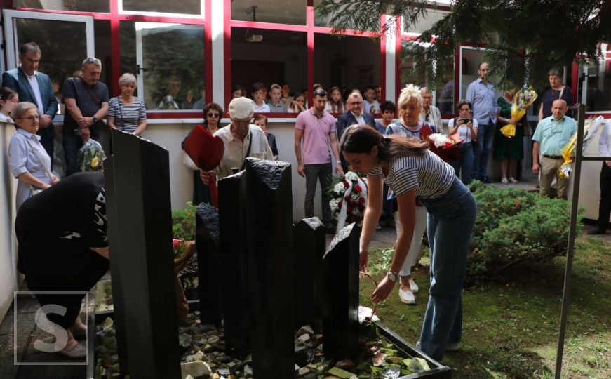 Sarajevo se prisjeća masakra na Dobrinji: Ubijeni prije 29 godina čekajući u redu za vodu