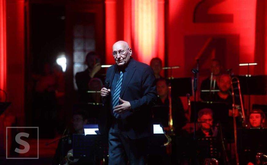 Magična noć: Sarajevo Big Band održao koncert ispred Narodnog pozorišta