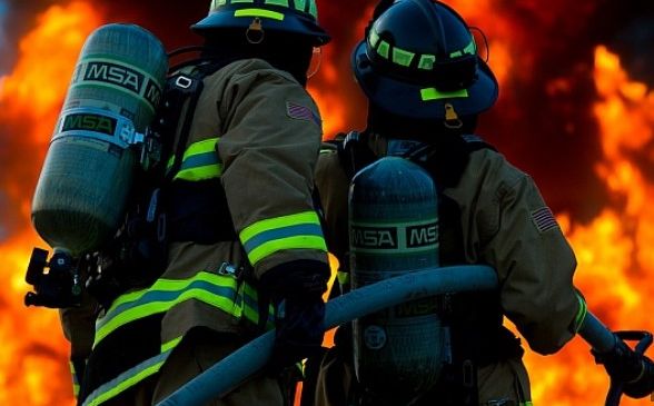 Sarajevo: Izbio požar na porodičnoj kući, na terenu tri ekipe vatrogasaca