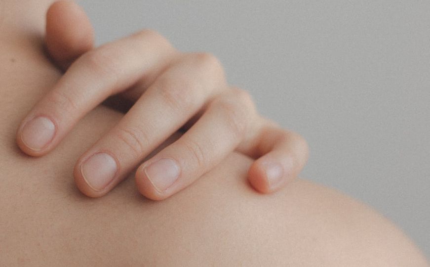 Ukoliko primijetite ove promjene na prstima hitno se javite doktoru: Mogu biti znak opasne bolesti
