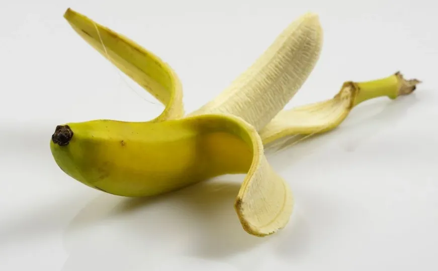 Stavila koru banane u frižider i u roku od 15 minuta se riješila glavobolje: Evo u čemu je trik