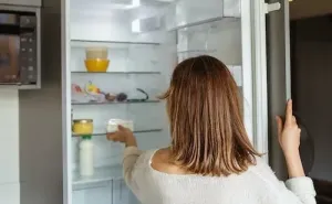 Samo dvije kašike ove namirnice mogu vam pomoći da riješite veliki problem u frižideru