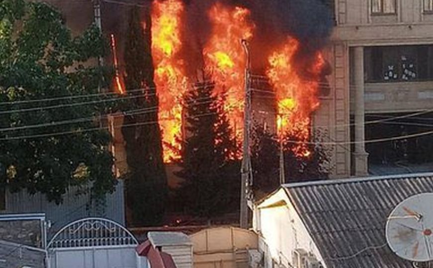 Napad u Dagestanu: Ubijen sveštenik i najmanje 15 policajaca