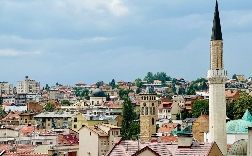 Stari dio grada Sarajeva: Čarobni pogled na historijske krovove Baščaršije