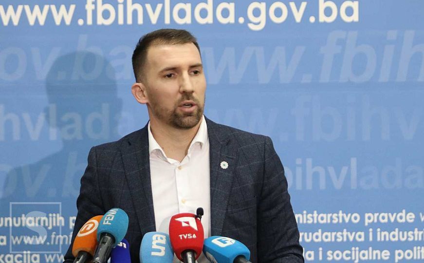 Danas se odlučuje o budućnosti socijalne politike u FBiH: Tri ključna zakona pred parlamentom