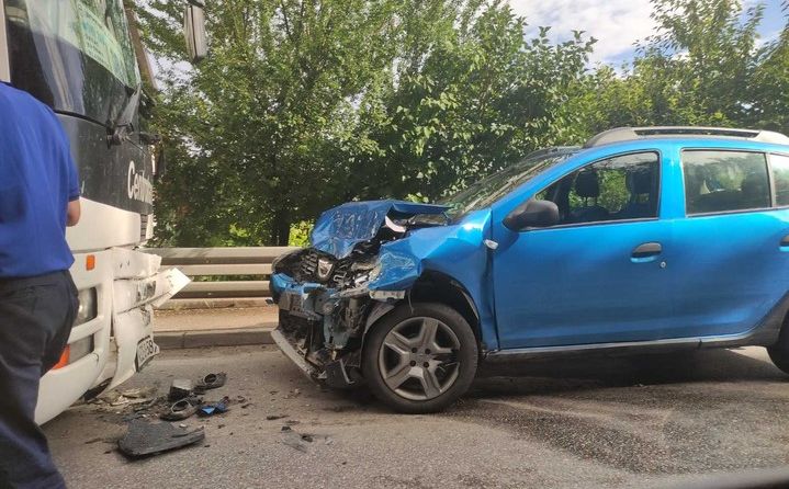 Saobraćajna nesreća u Lukavici: Povrijeđena jedna osoba