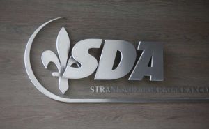 SDA: Trojka i HDZ protuzakonito želi staviti pod kontrolu FTV - 'nije po zakonu, ali nama se žuri'