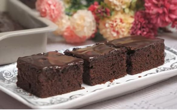 Čokoladna magija: Recept za fantastični kolač s ganacheom