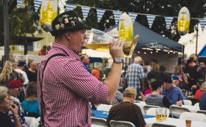 Objavljene cijene: Krigla piva na ovogodišnjem Oktoberfestu nikad skuplja