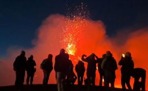 Užareni jug Italije: Eruptirali vulkani Etna i Stromboli
